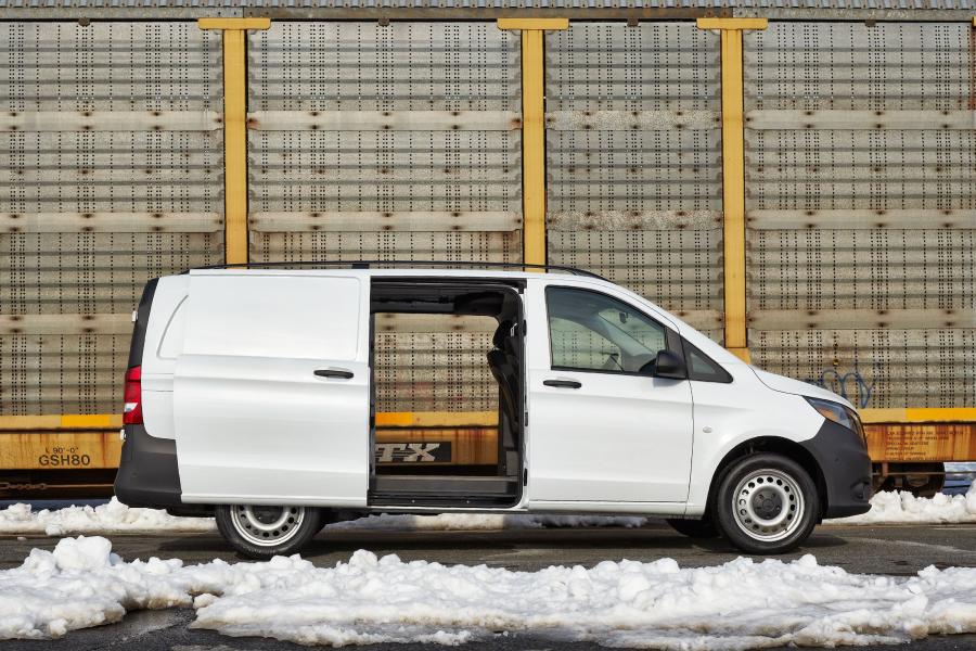  Mercedes-Benz Metris Cargo Van 2015 года  (фото 15 из 31)